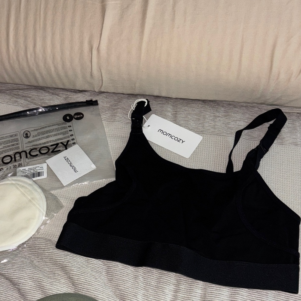 Momcozy Women's Classic Black Bra